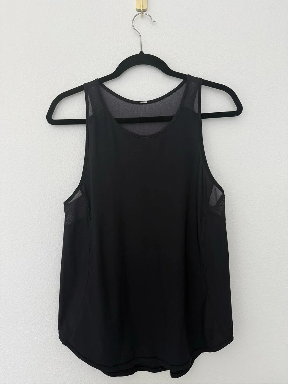Lululemon Sculpt Tank - Black (Size 8)
